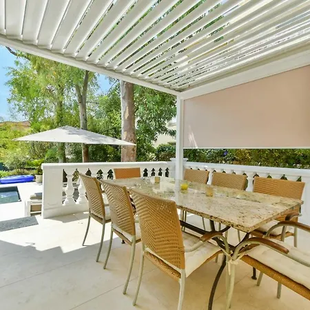 Luxueuse With Pool 7bd14p -