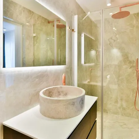 Luxueuse With Pool 7bd14p - *